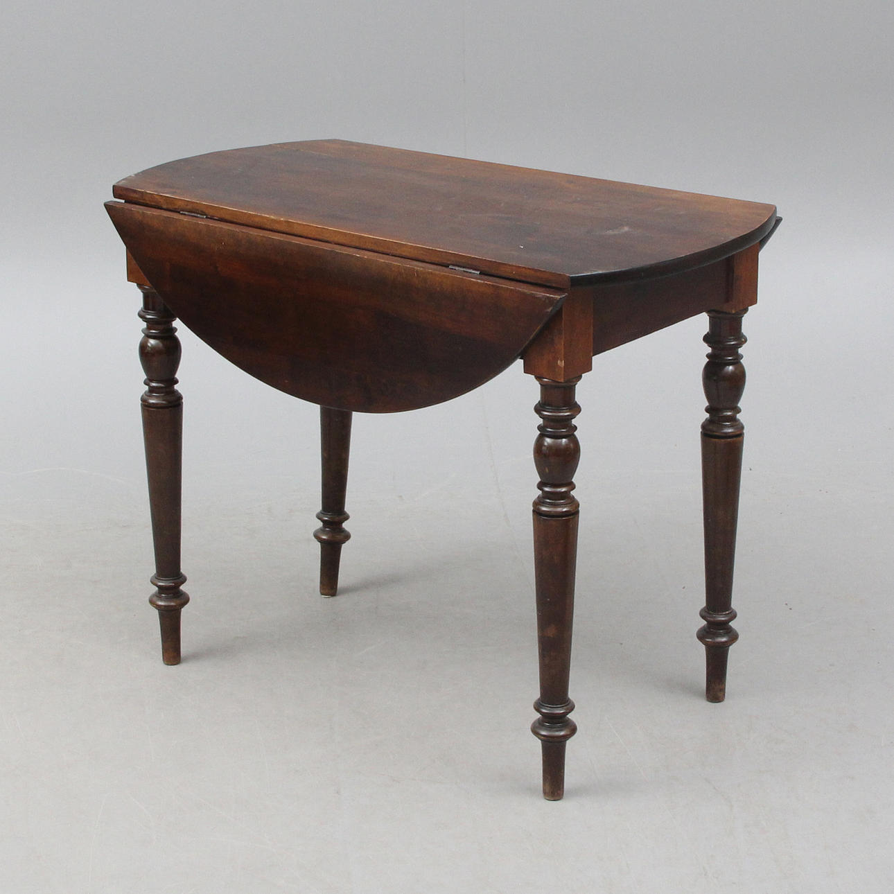 KLAFFBORD, 1800-tal.