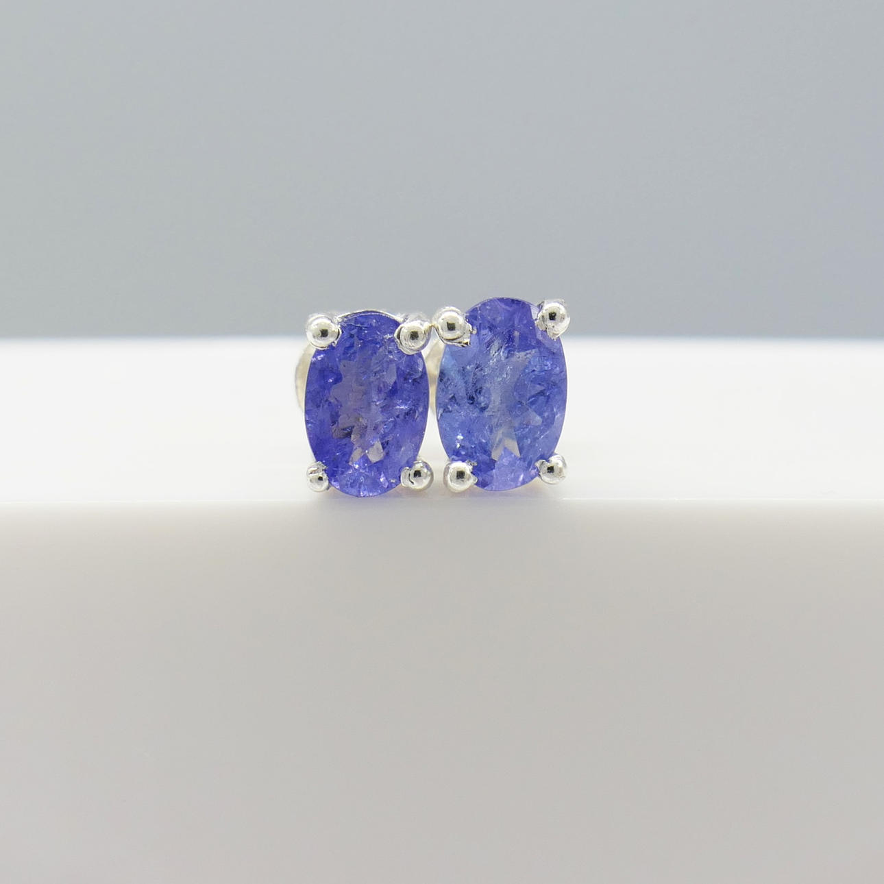NATURAL TANZANITE silver ear studs.