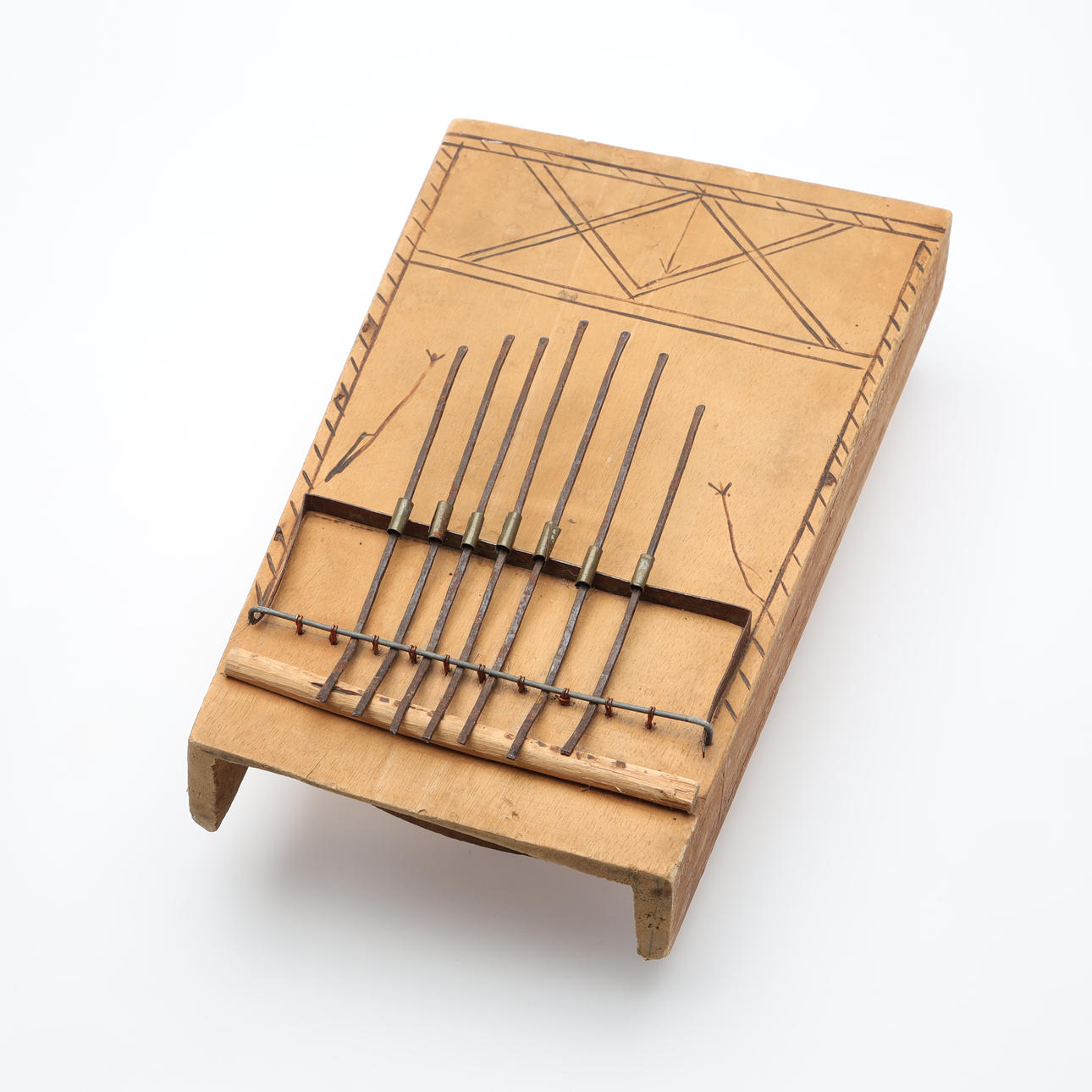 THUMB PIANO 18th/19th century.