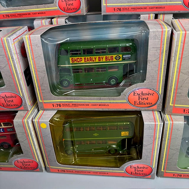 DIE CAST BUS MODELS. Toys - Model cars - Auctionet