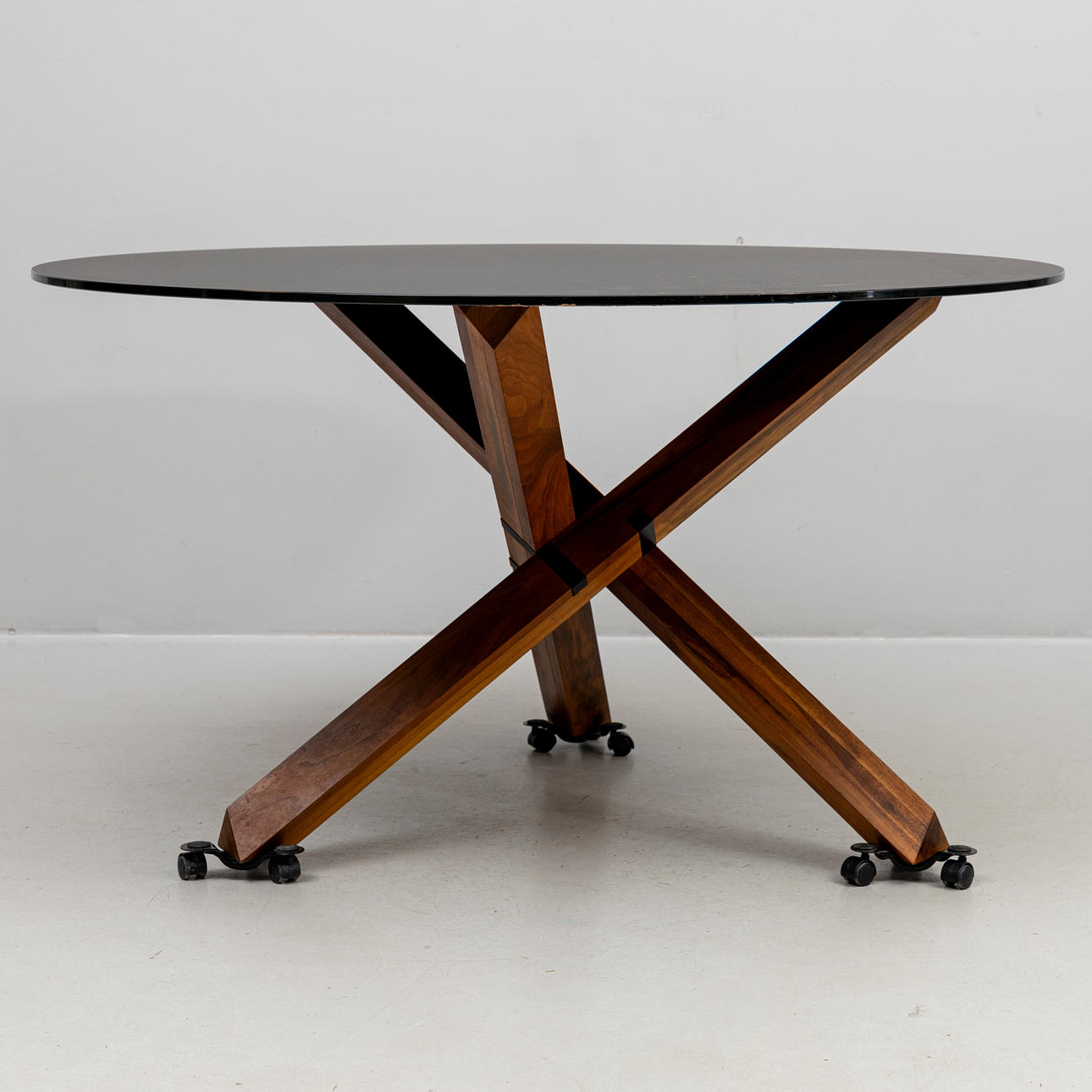 DINING TABLE, 21st century.