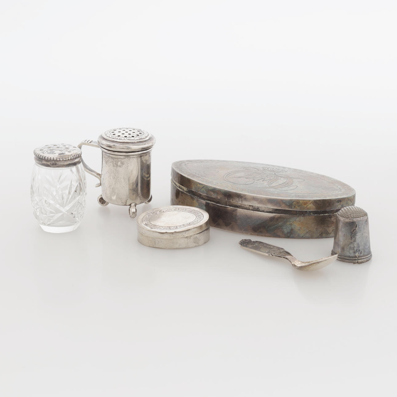 DOSOR, FINGERBORG mm, silver, 1800-tal, totalvikt 79 gram. Silver ...