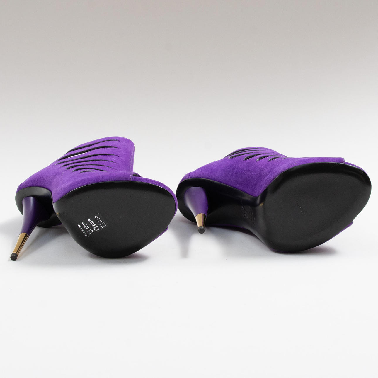 GIUSEPPE ZANOTTI stilettos in purple suede. Size 38. Vintage