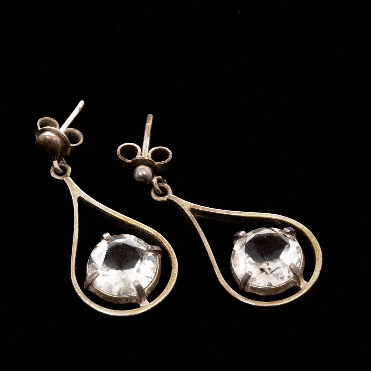 EARRINGS, Silver, Rock crystals.