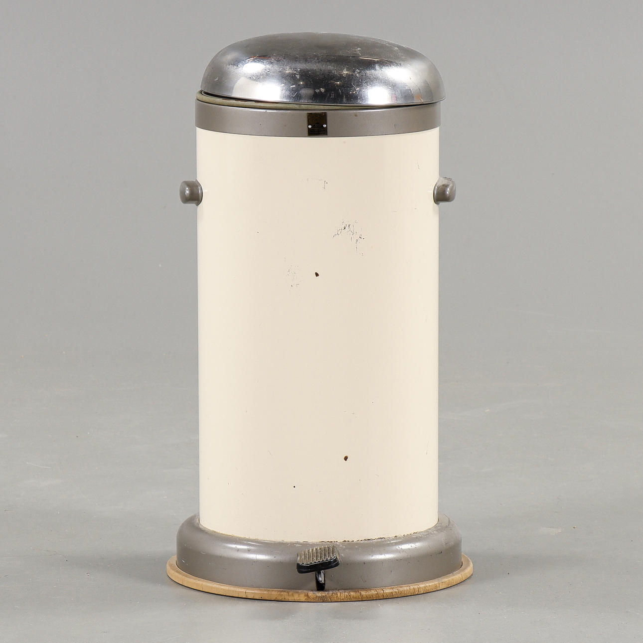 WASTE BIN Vulkan Eimer, mid-20th century.