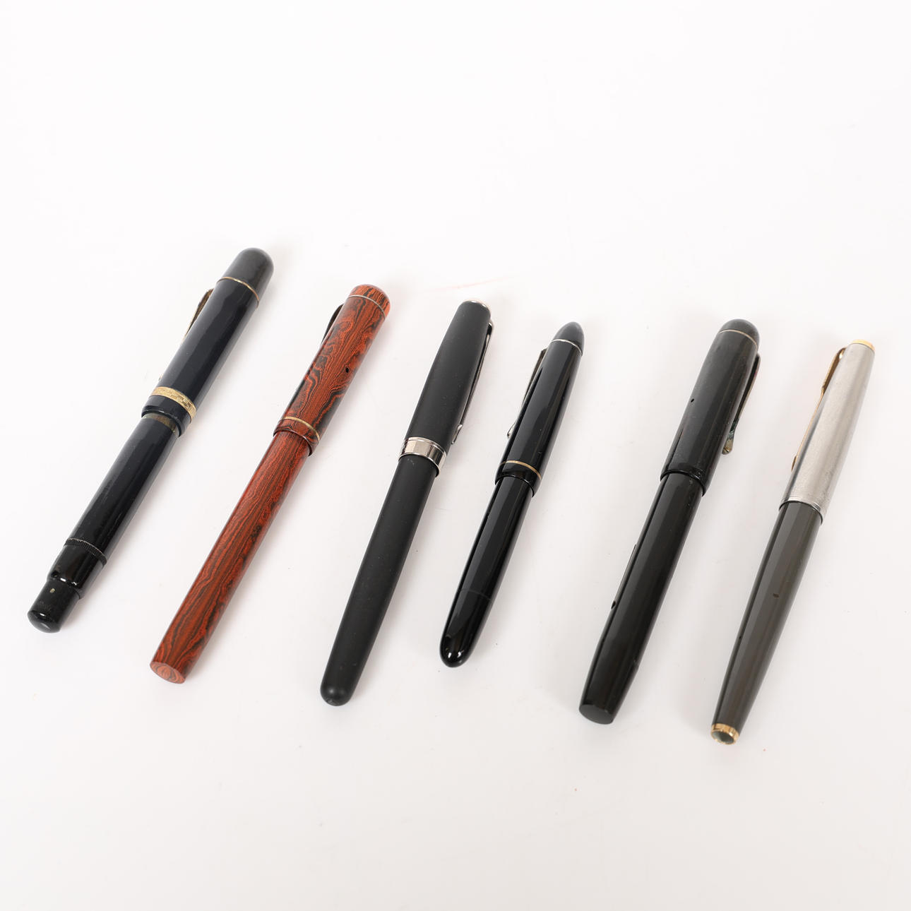 SIX VARIOUS FOUNTAIN PENS (6).