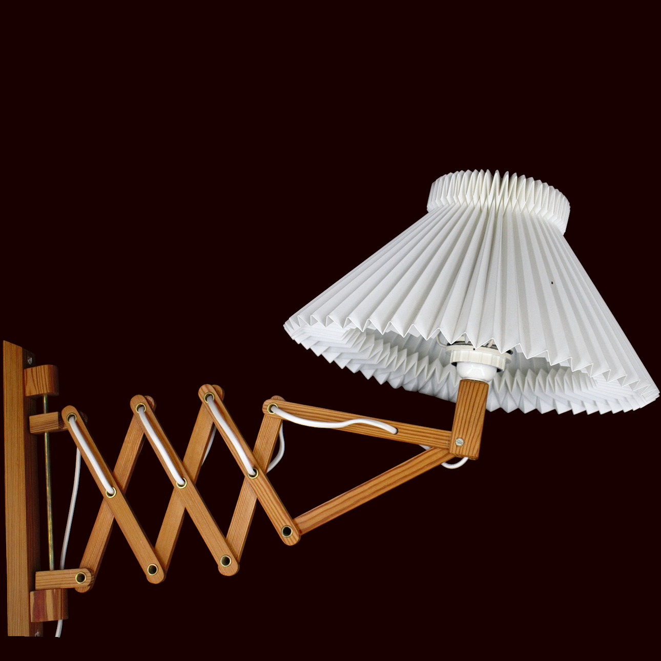 WALL LAMP, pine, extendable, pleated shade, 1970s.
