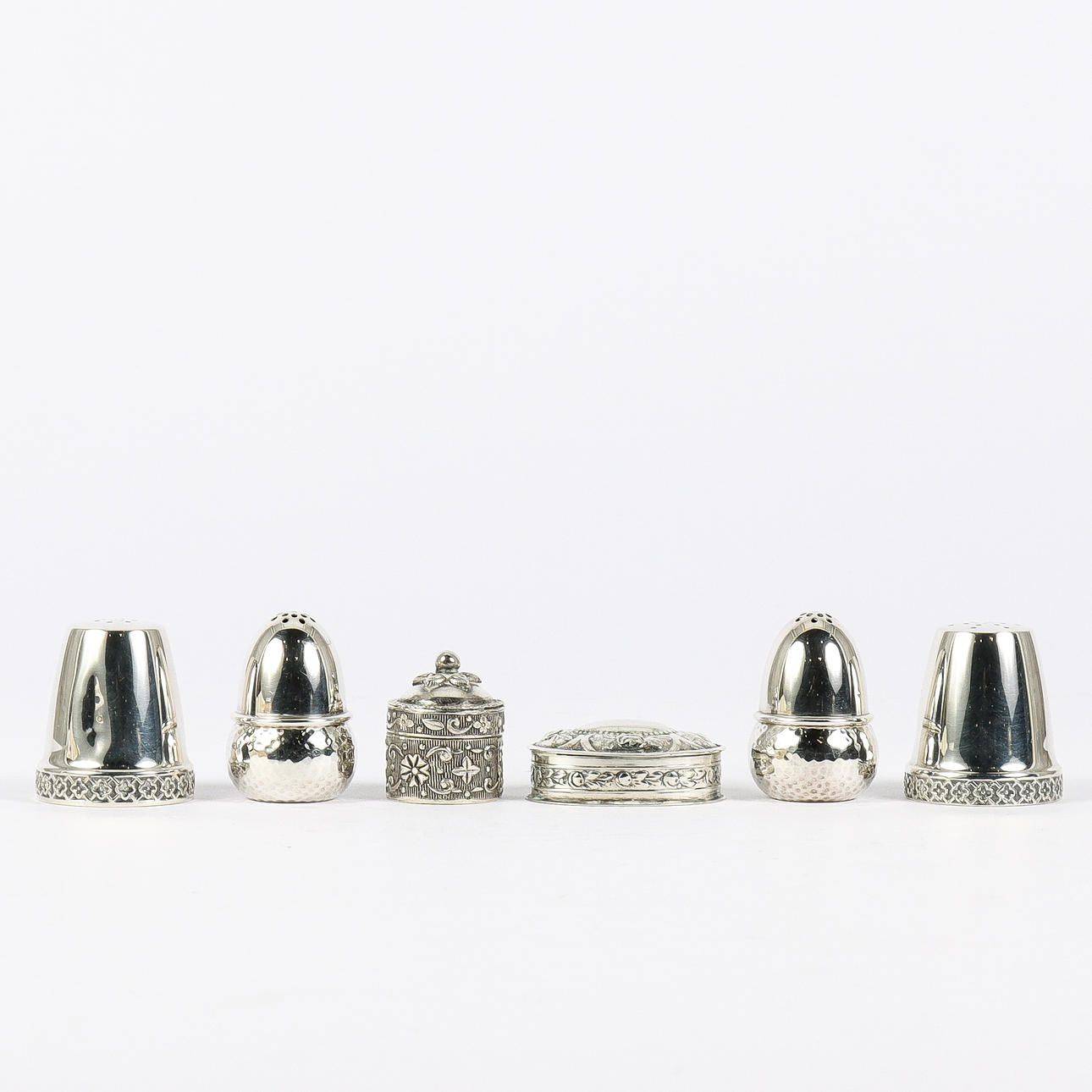 SILVER ITEMS 6 pieces.