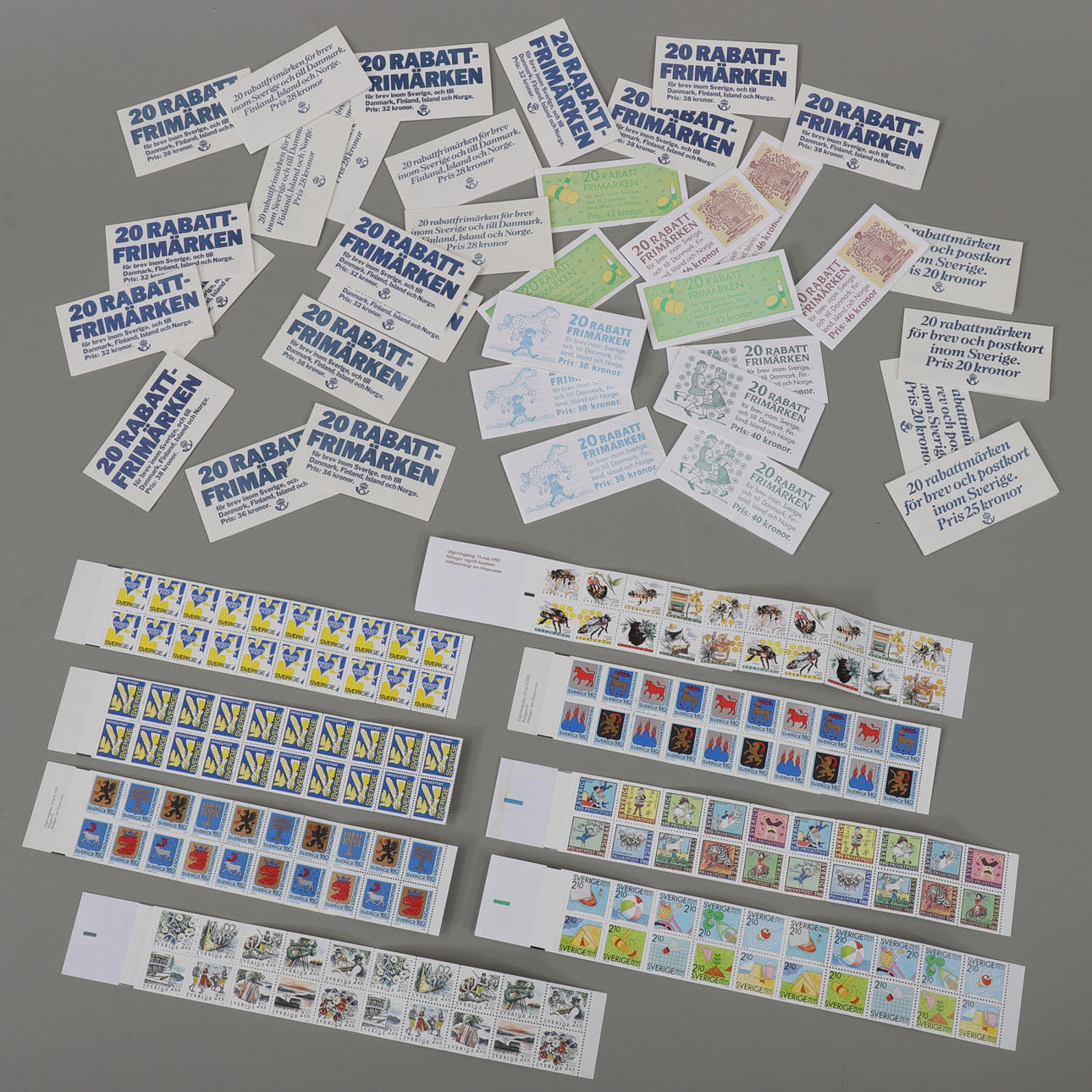 DISCOUNT STAMPS, 44 booklets.