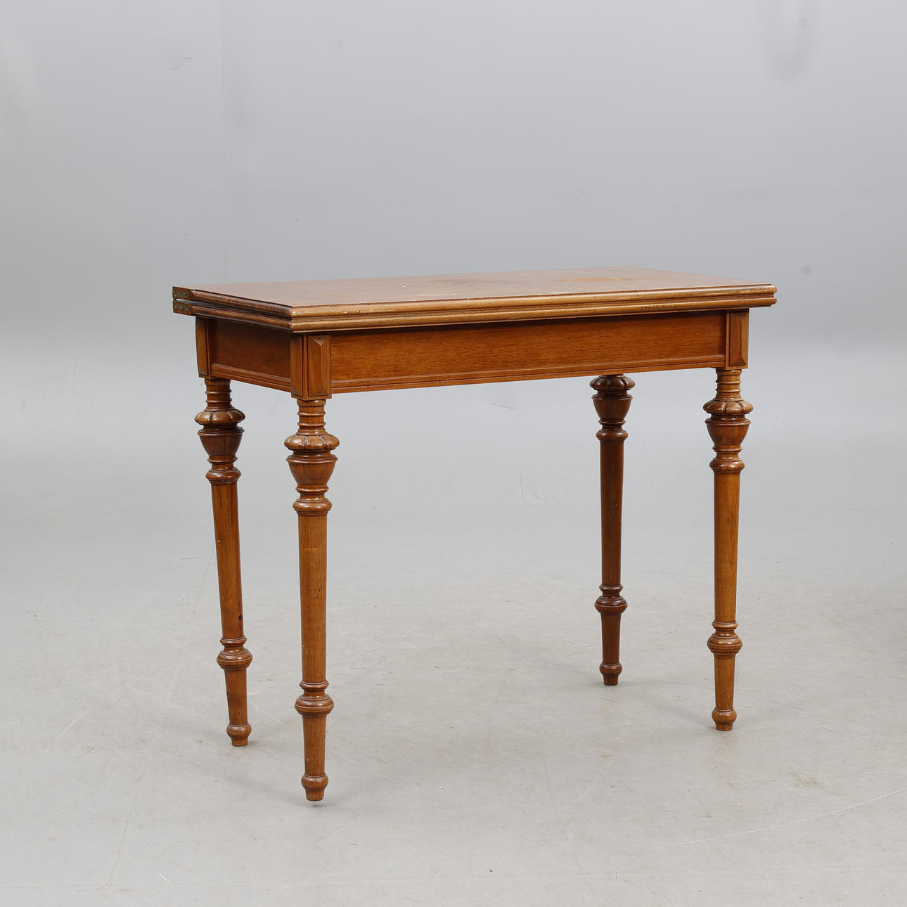 CARD TABLE, Neo-Renaissance, 20th century.