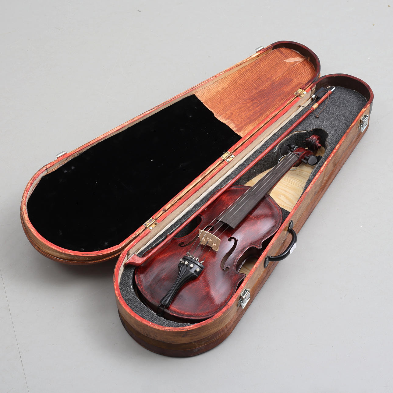 VIOLIN with bow and case.
