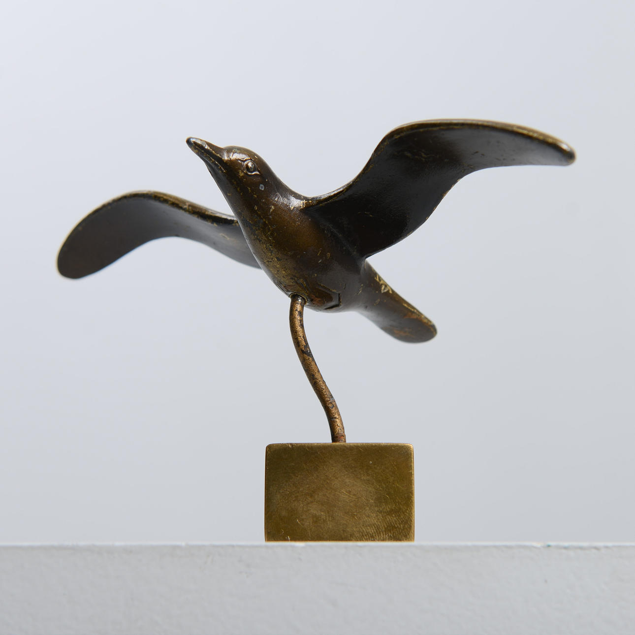 STATUETTE, seagull, brass.