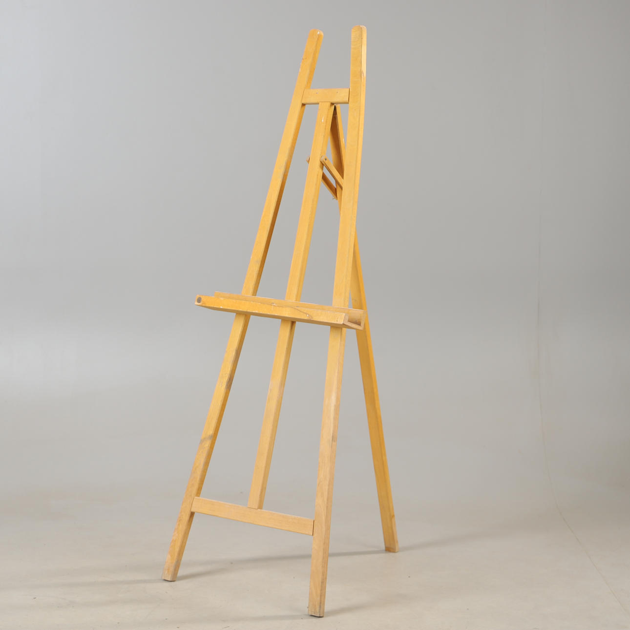 EASEL, beech, 20th/21st century.