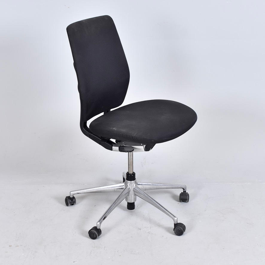 OKAMURA. Office chair, Vitra.