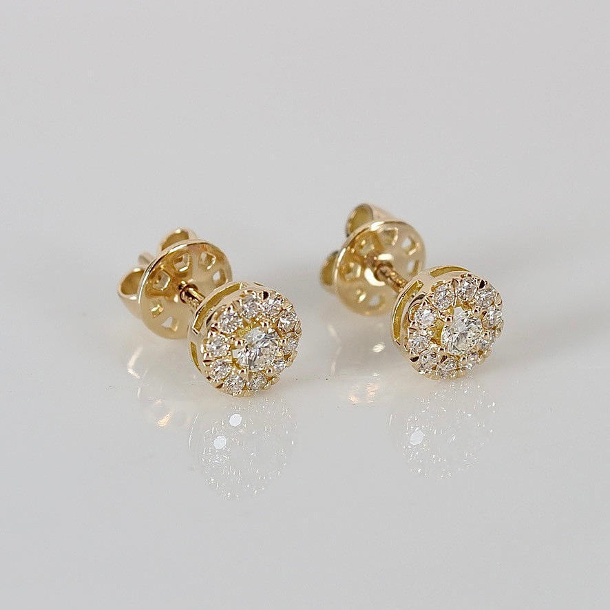 DIAMOND EARRINGS, a pair, total 0.41ct, 18K.
