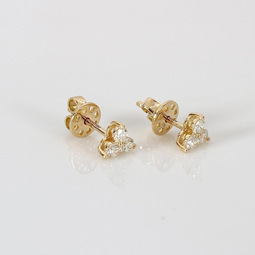DIAMOND EARRINGS, a pair, total 0.51ct, 18K.