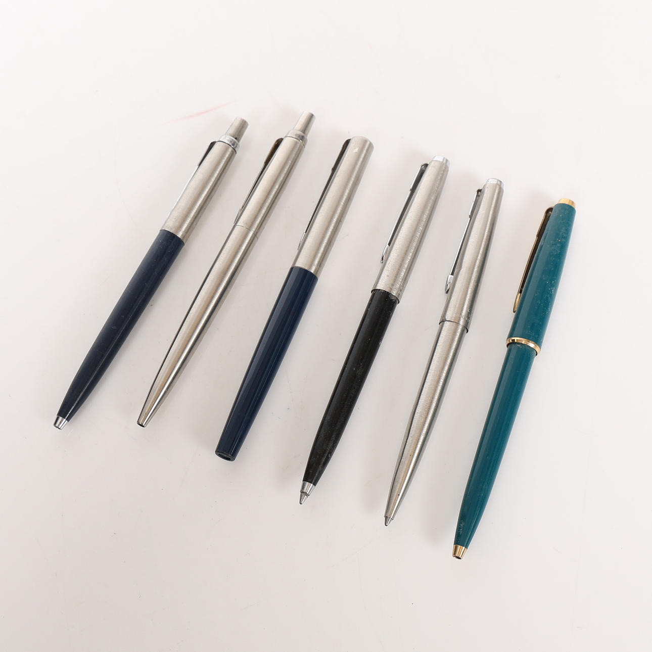 SIX VARIOUS PARKER PENS (6).