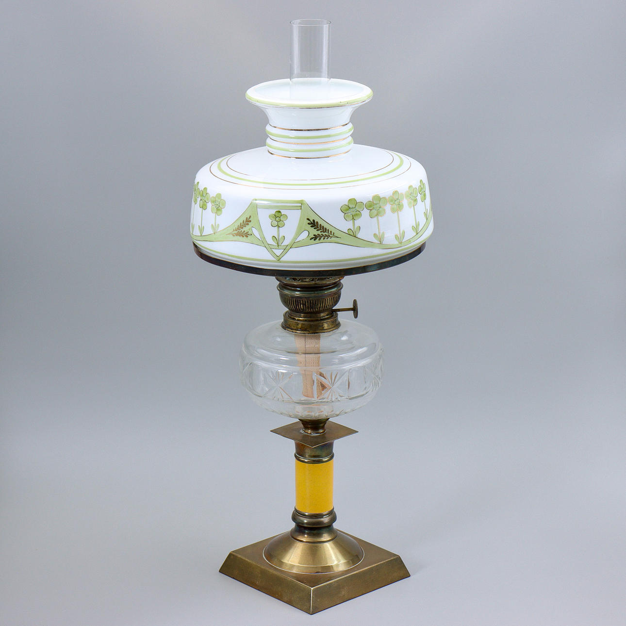 TABLE OIL LAMP, 1910s/1920s.