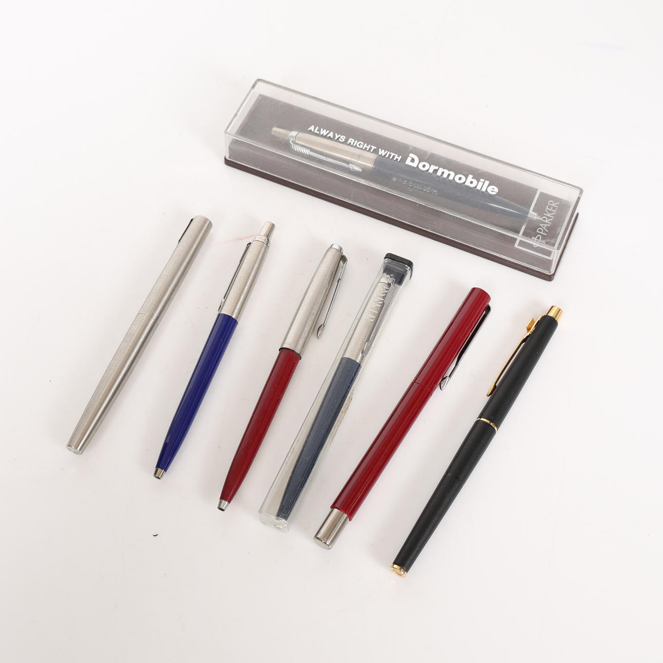 SEVEN VARIOUS PARKER PENS (7).