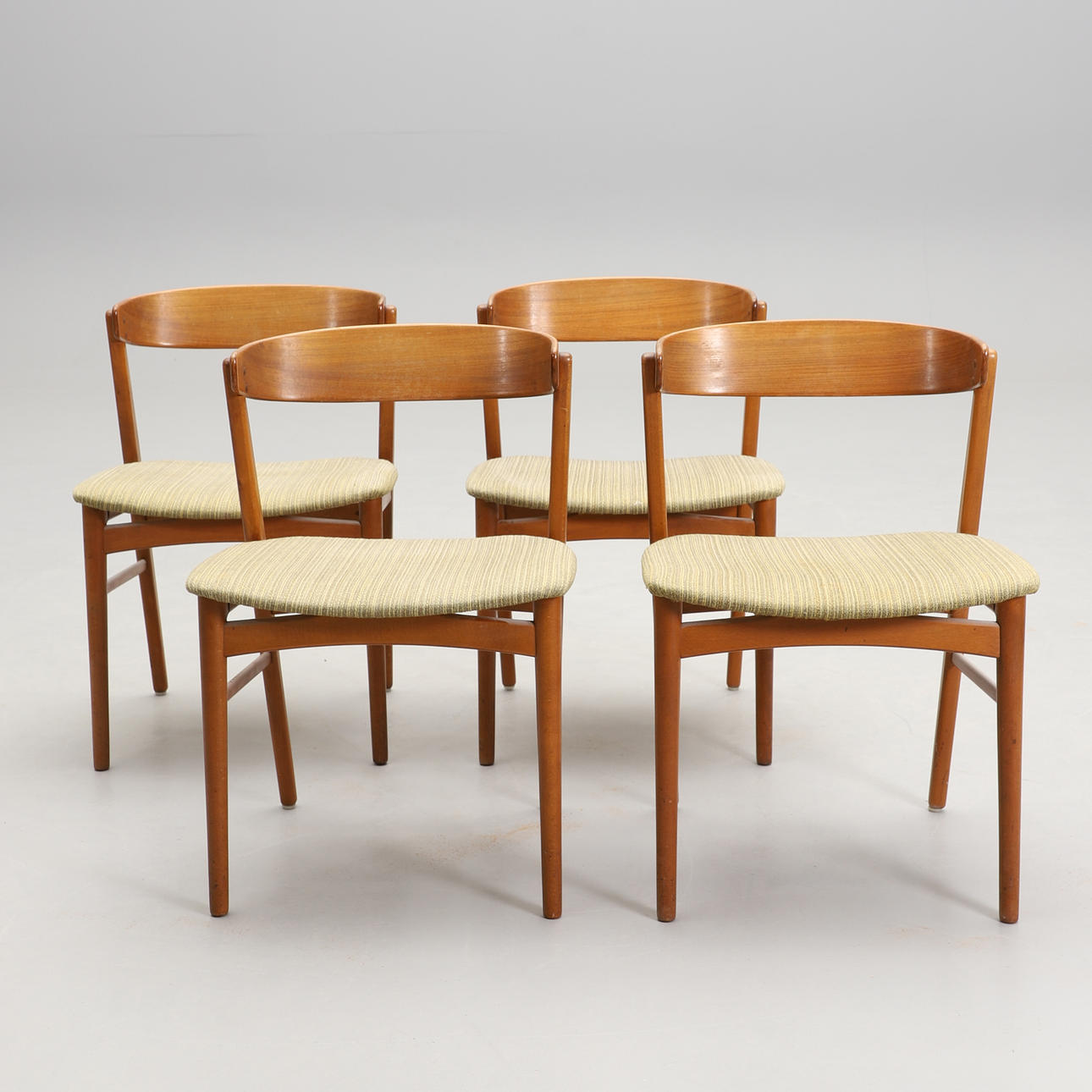 THOMAS HARLEV, 4 chairs, model 206, Farstrup. Denmark.