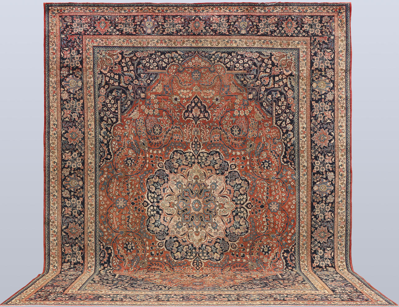 CARPET. Vintage, 425 x 353 cm.