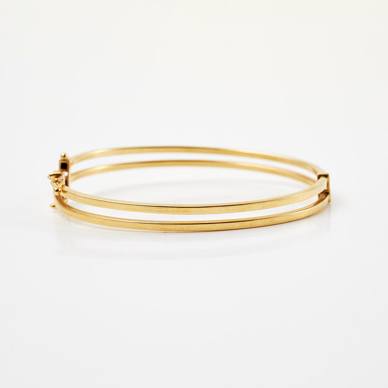 BANGLE, 18k gold, double row, Guldfynd, Sweden.