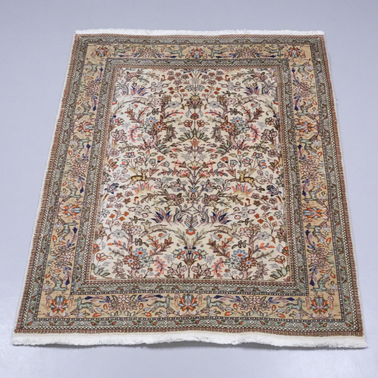 HAND-KNOTTED CARPET, FIGURAL, TABRIZ PATTERN.