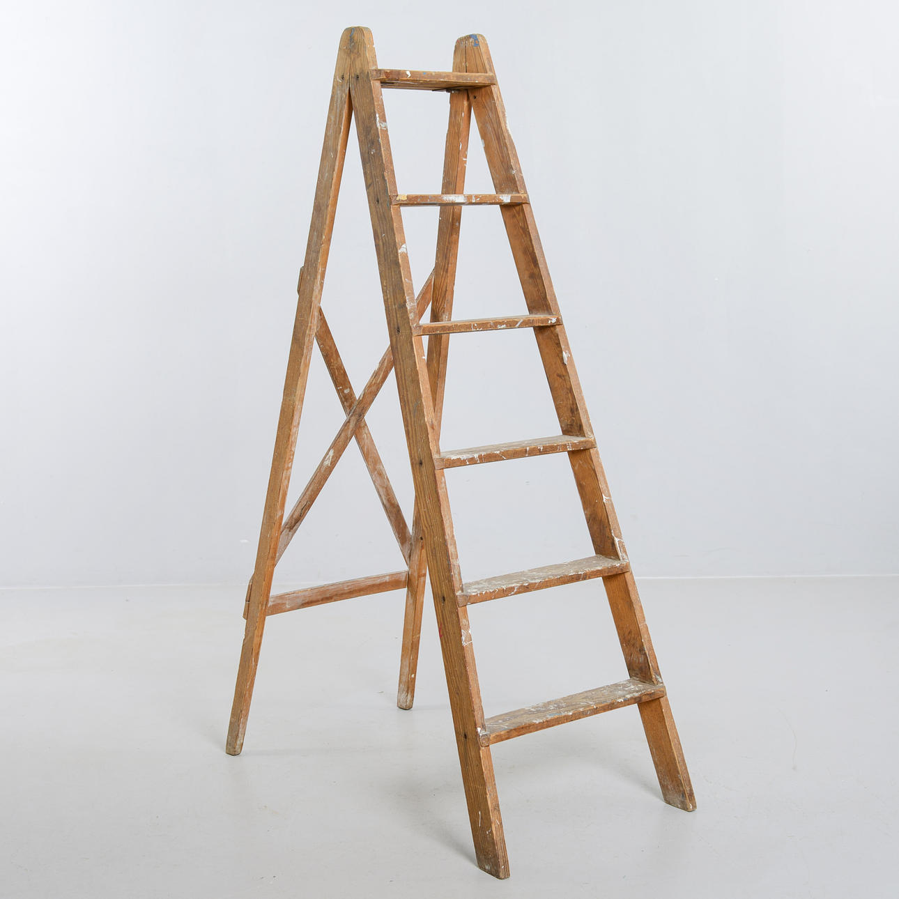 LADDER, early 20th century.
