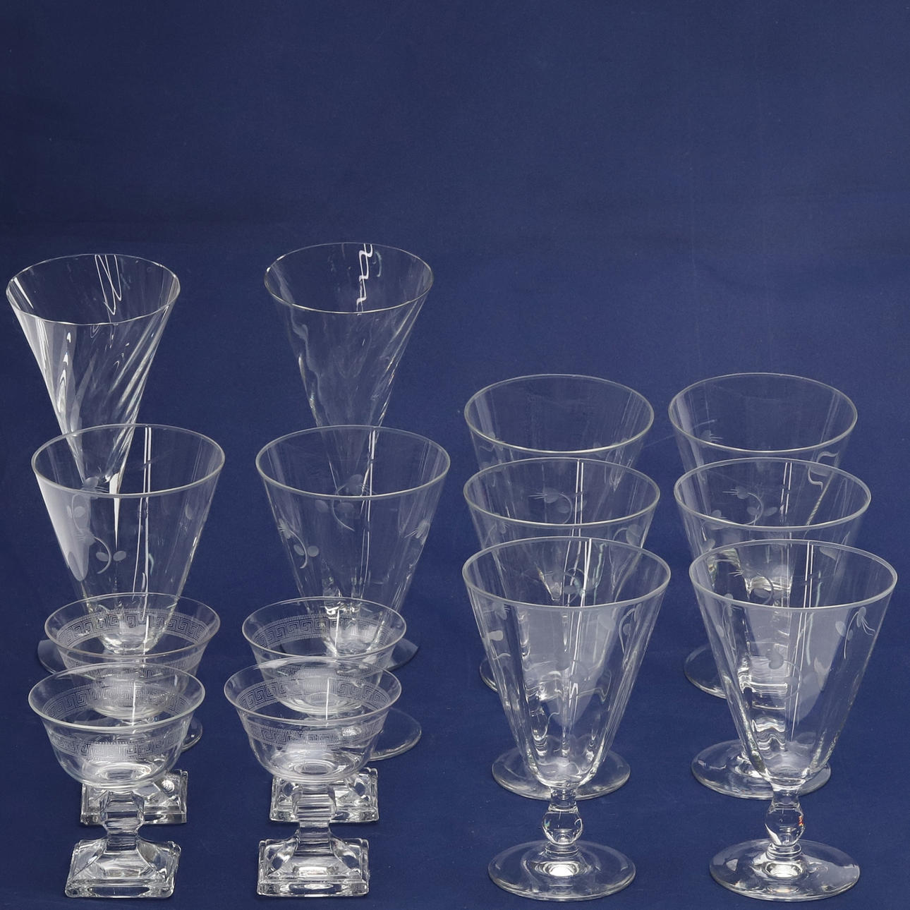 SET OF DRINKING GLASSES, 14 pcs.