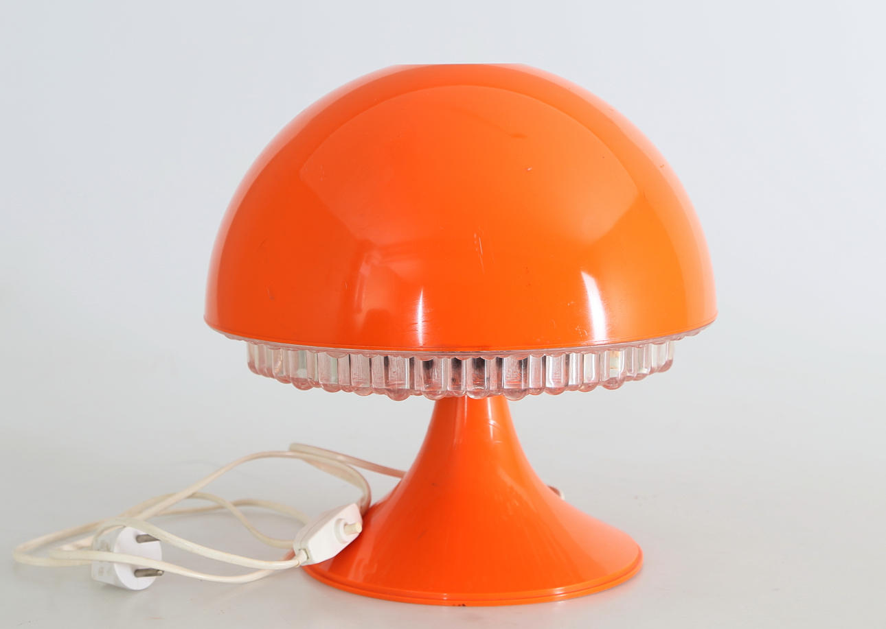 BORDSLAMPA, plast, orange, 1970-tal.