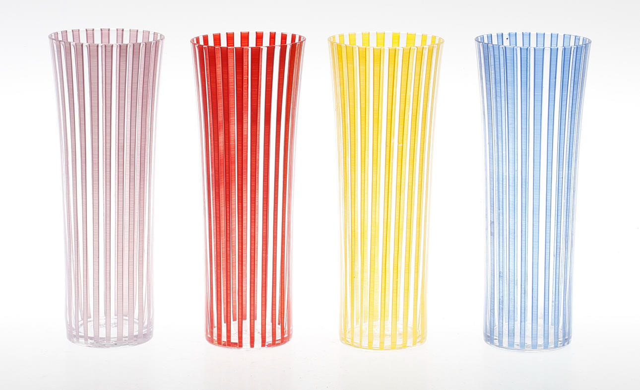 GLAS, 4 st, "Strikt", Bengt Orup, Johansfors.