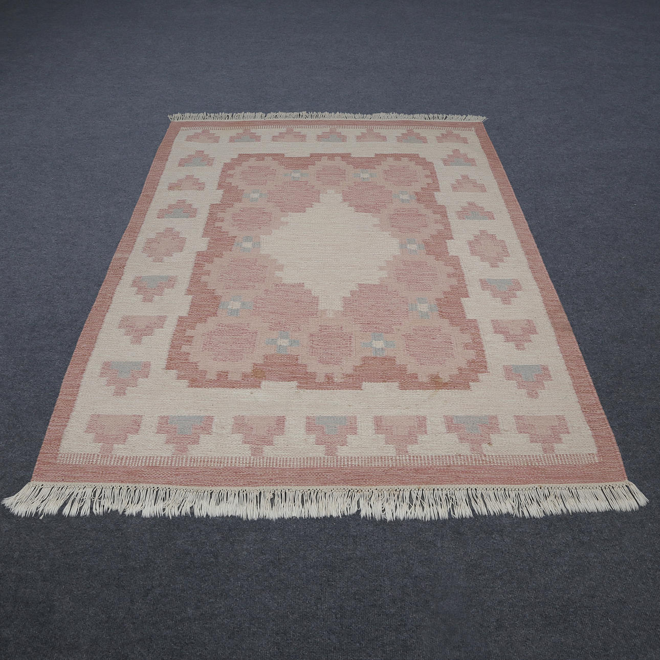 RÖLLAKAN RUG (239x167).