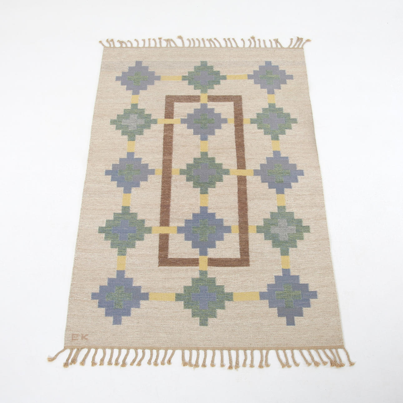 CARPET, Röllakan, 210 x 140 cm, signed.