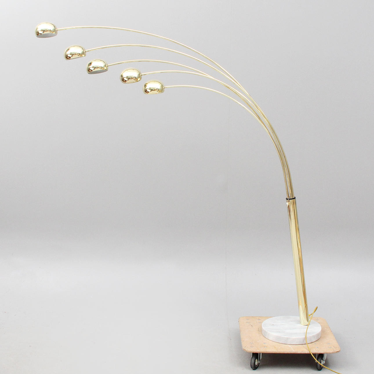 FLOOR LAMP, metal, with multiple light sources.