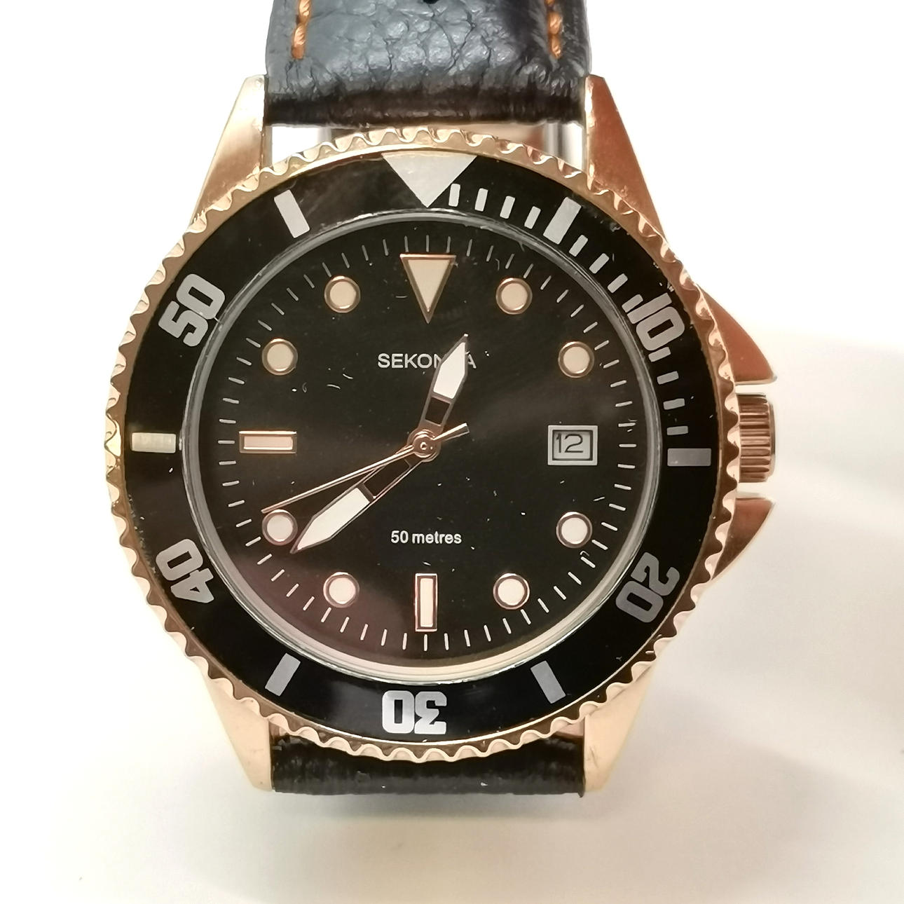 SEKONDA #1515 QUARTZ WRISTWATCH.