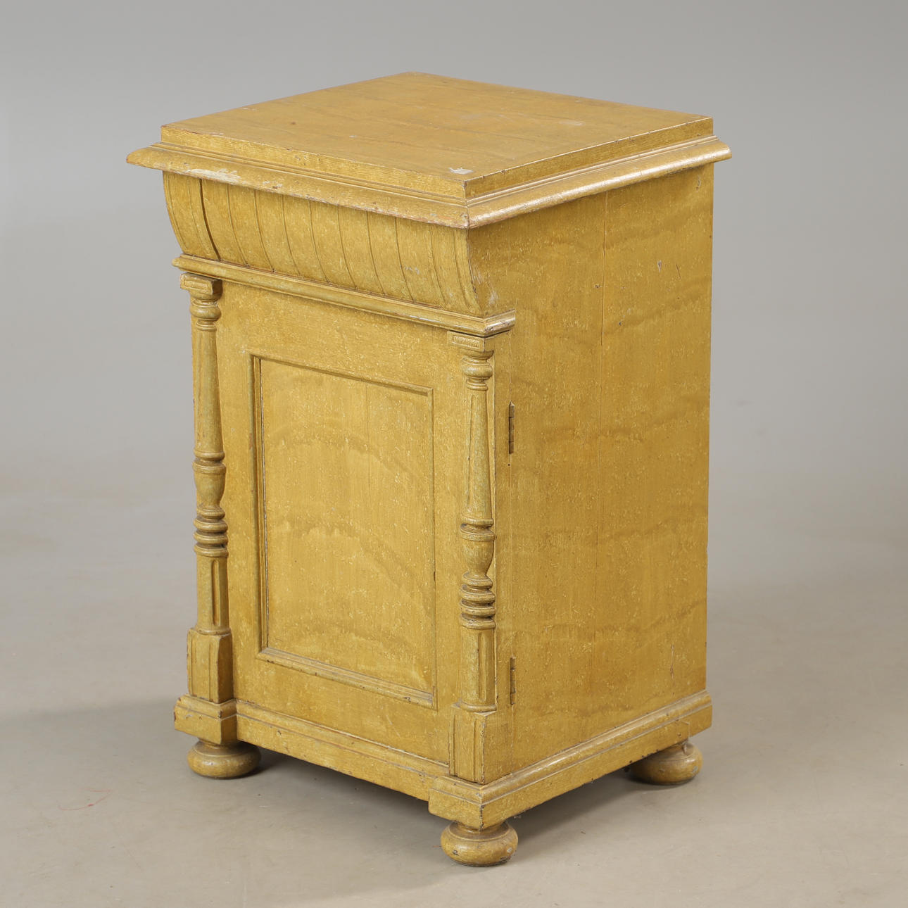 POTTSKÅP, painted, Neo-Renaissance.