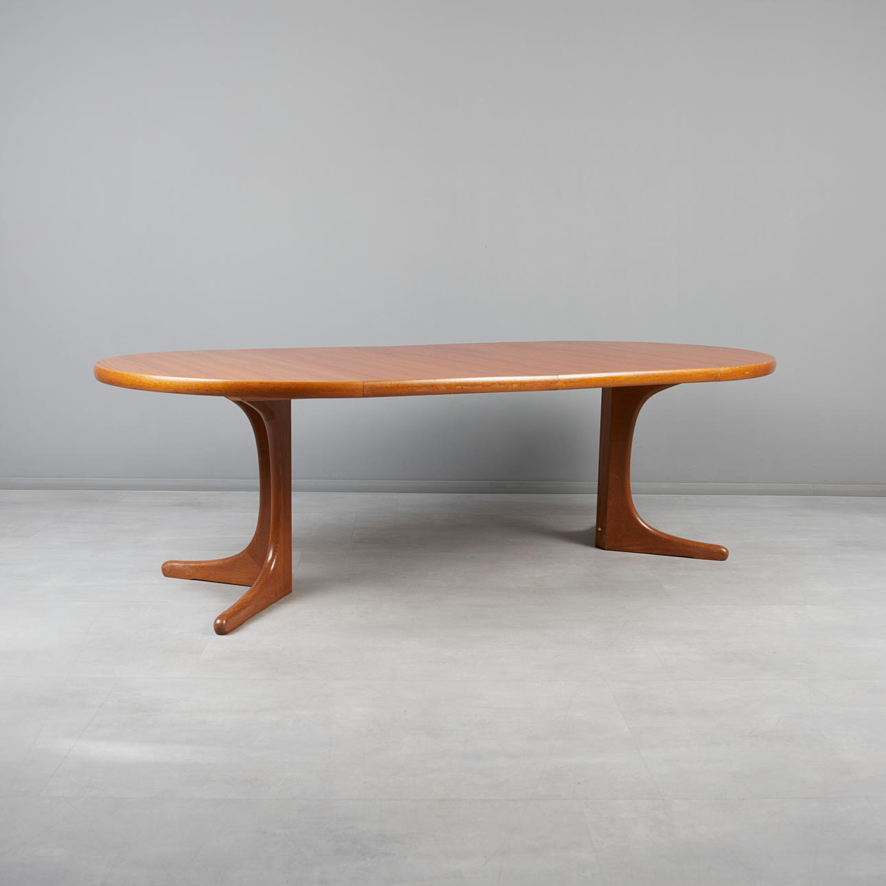 Rincklake van Endert, extendable dining table / table, teak, 1970s, Germany. (3).