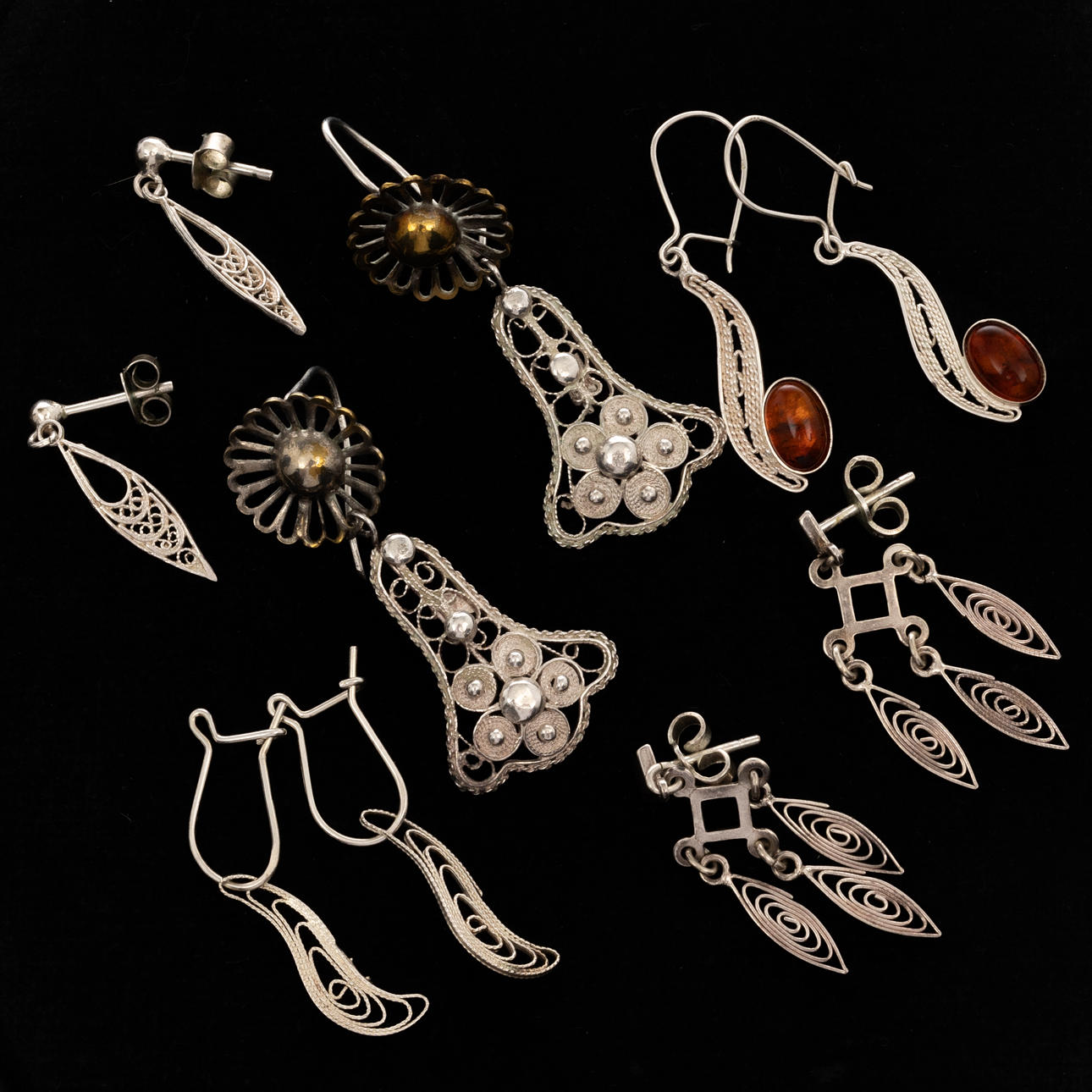 ÖRHÄNGEN, 5 par, Silver, Filigrandekor, Bärnsten.