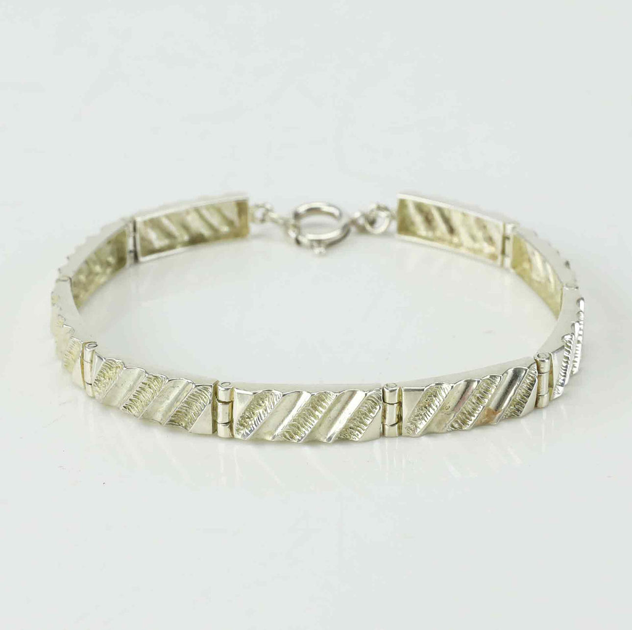 ARMBAND, silver, länkar, 1900-talets andra hälft.