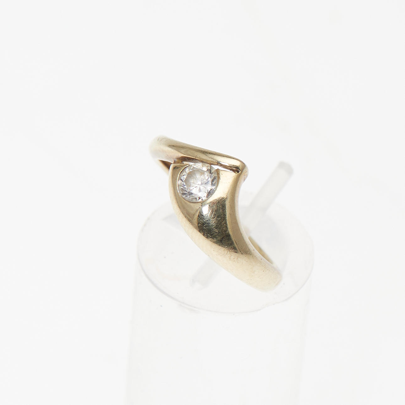 Ring, 9k yellow gold, zirconia.