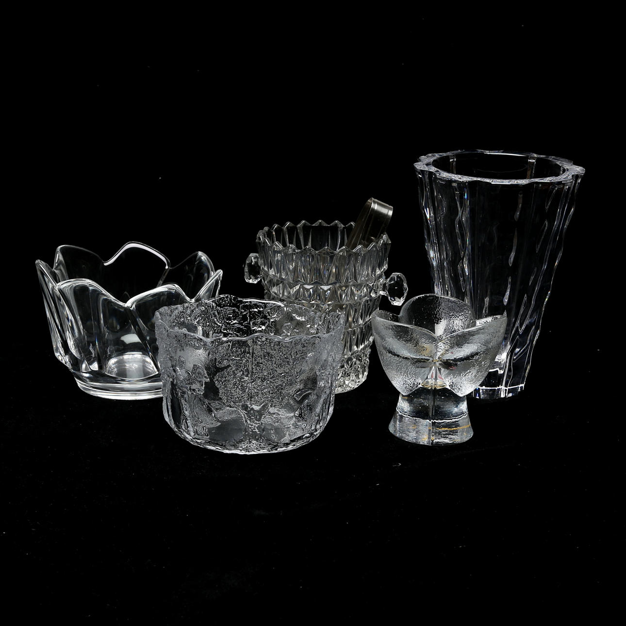 GLASS OBJECTS, 5 pcs, including Orrefors.