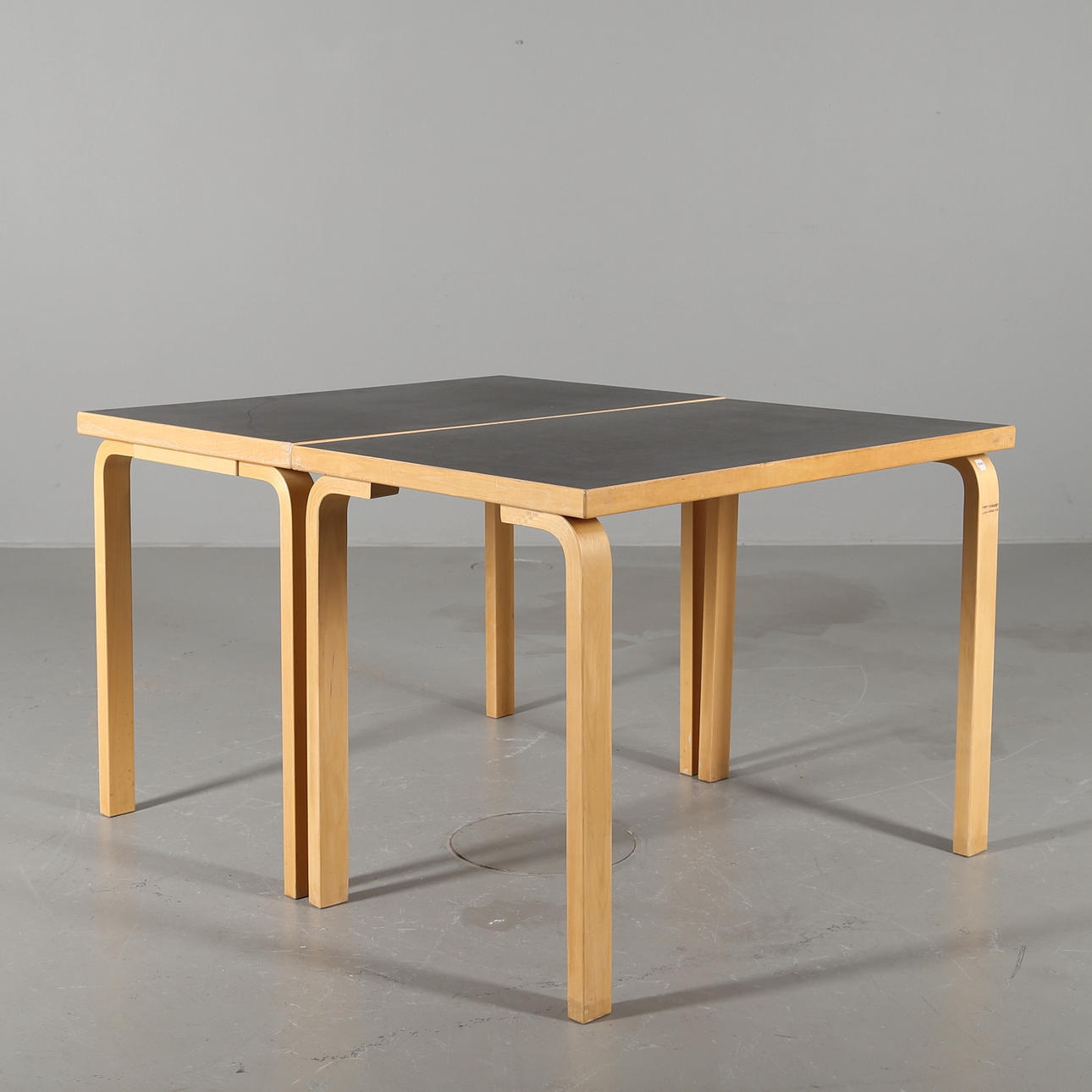 BORD, 2 st, Alvar Aalto, Artek.