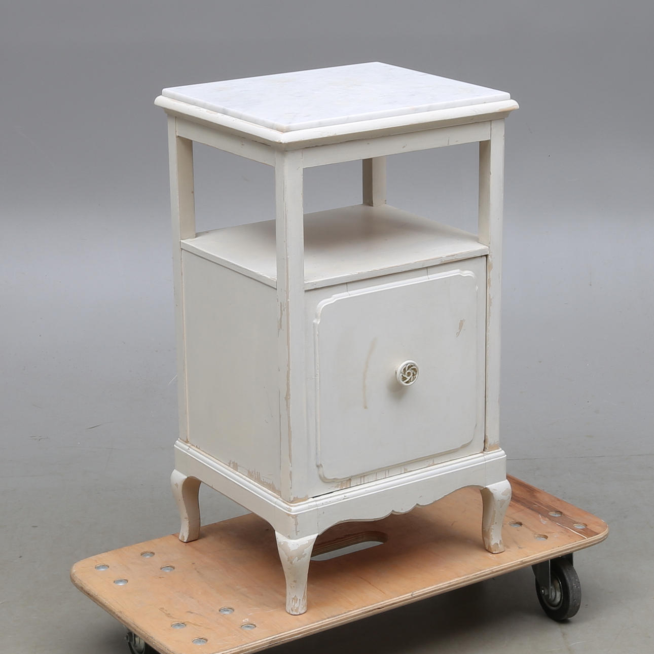 POTTSKÅP med stenskiva, 1900-tal.