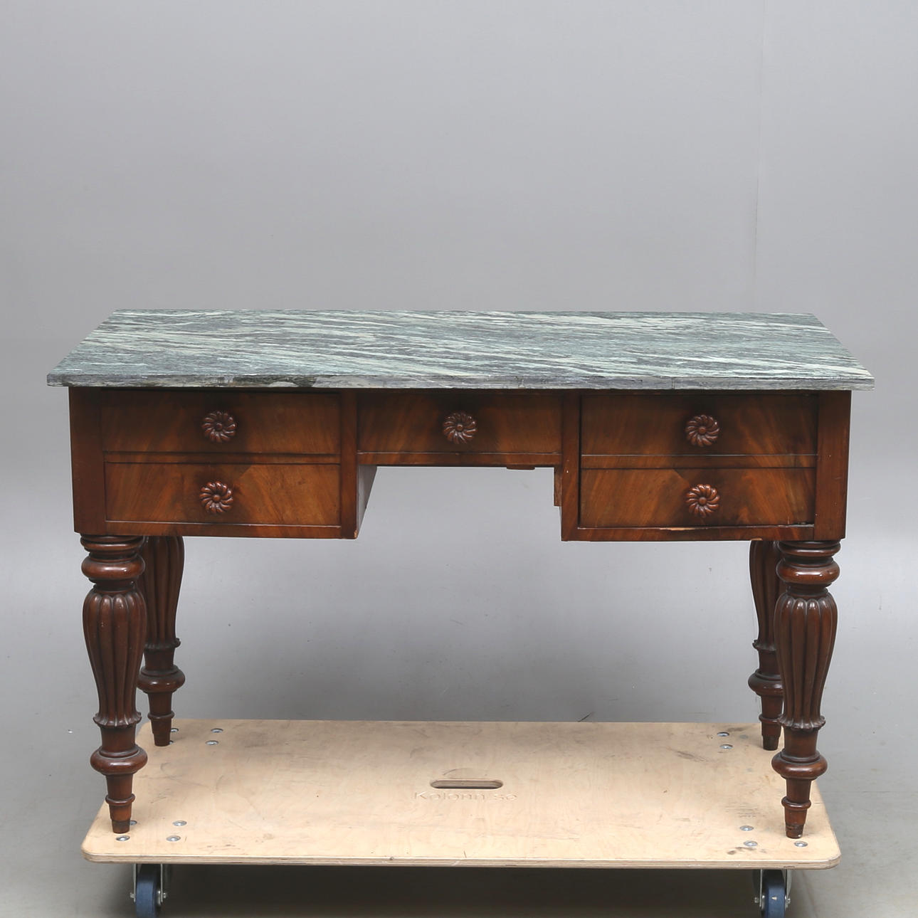 SKRIVBORD, med marmorskiva, 1800-talets slut.