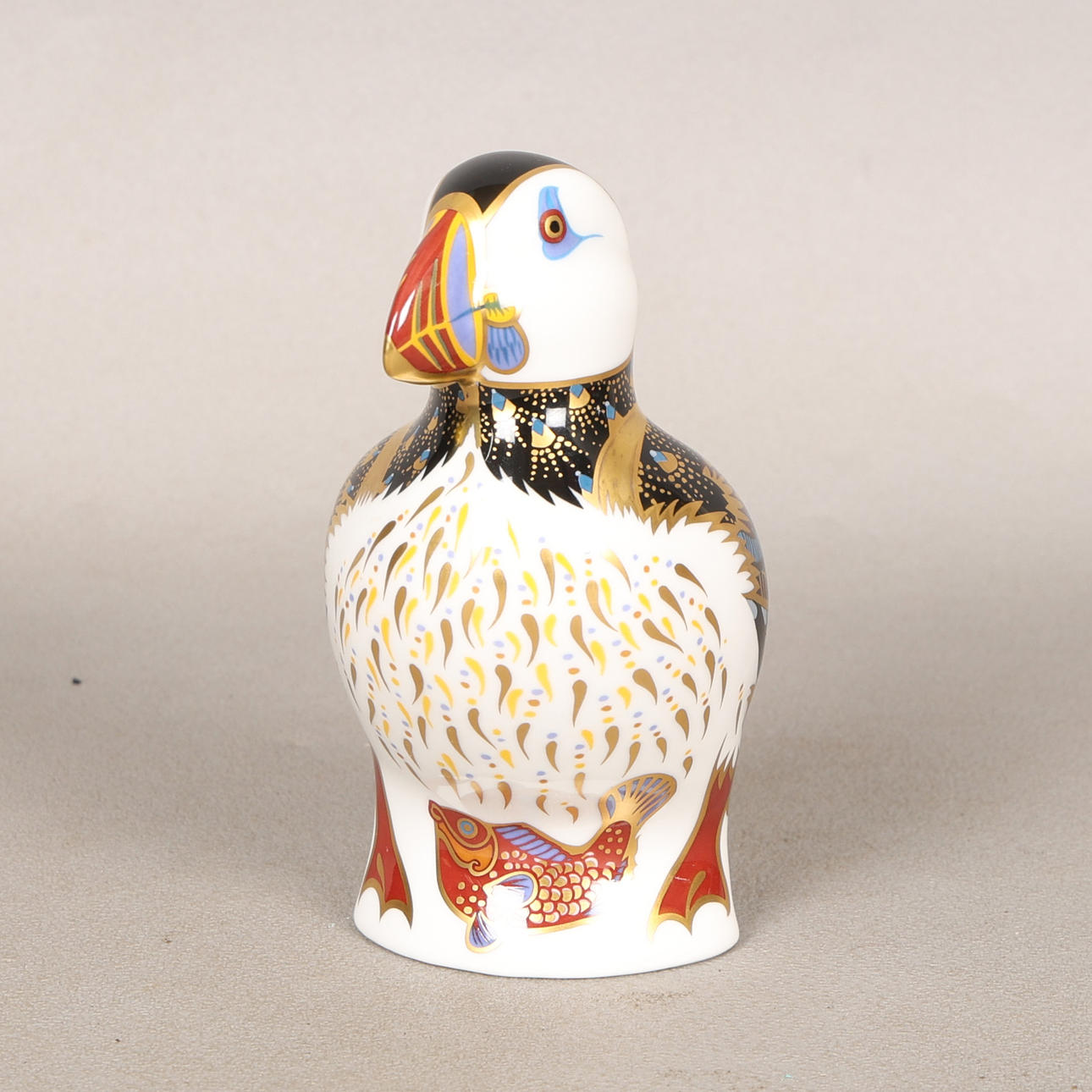 A ROYAL CROWN DERBY PUFFIN.