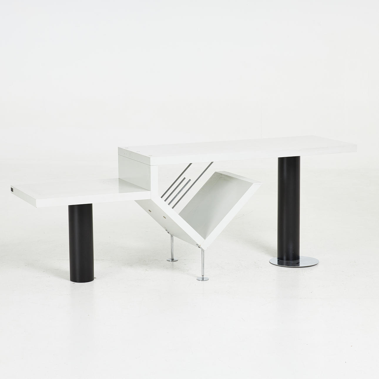STEREO CABINET, 