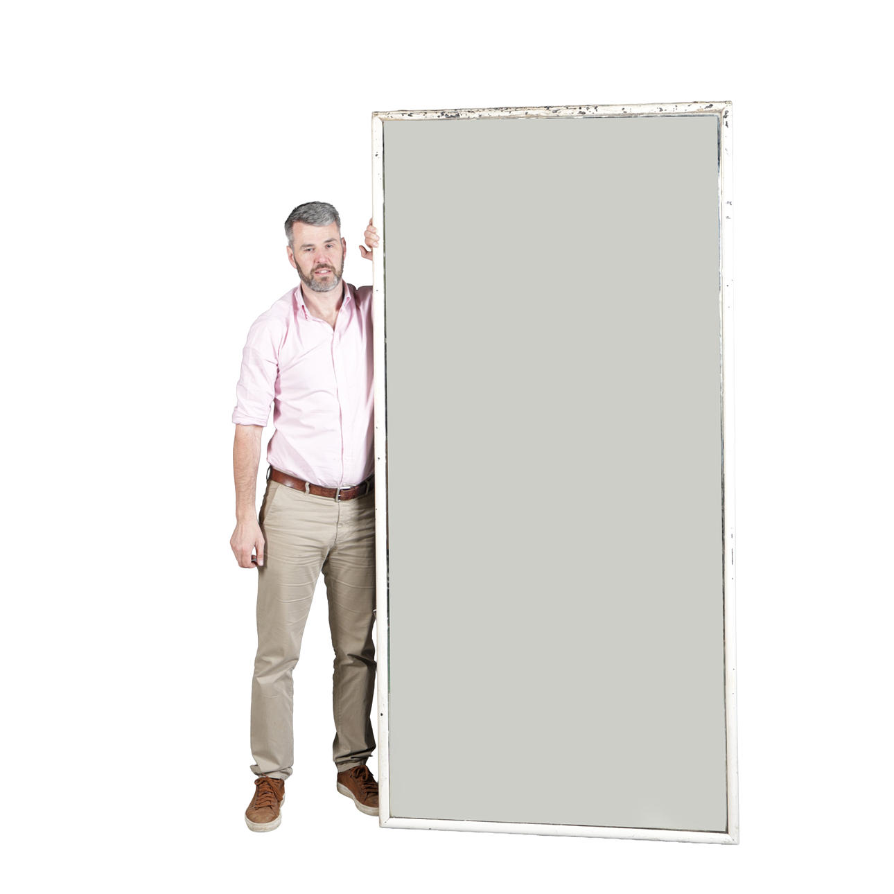 SUURI VALKOISEKSI MAALATTU RÄÄTÄLINPEILI.