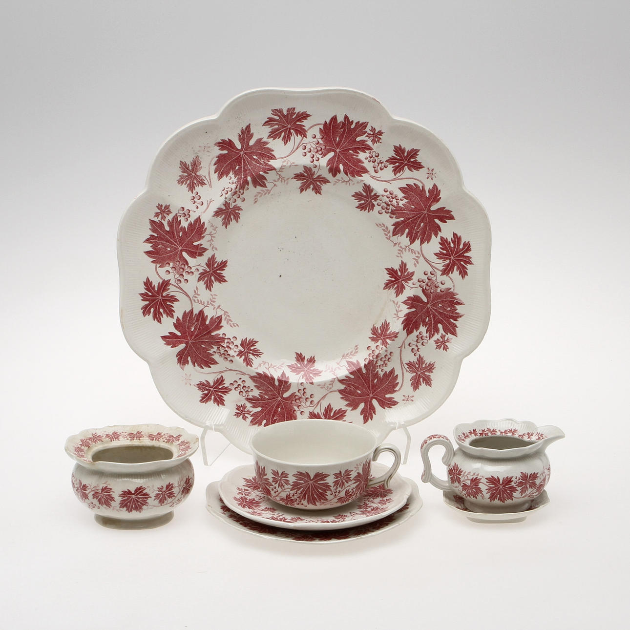 MATSERVIS, 41 delar, flintgods, "vinranka", Gefle.