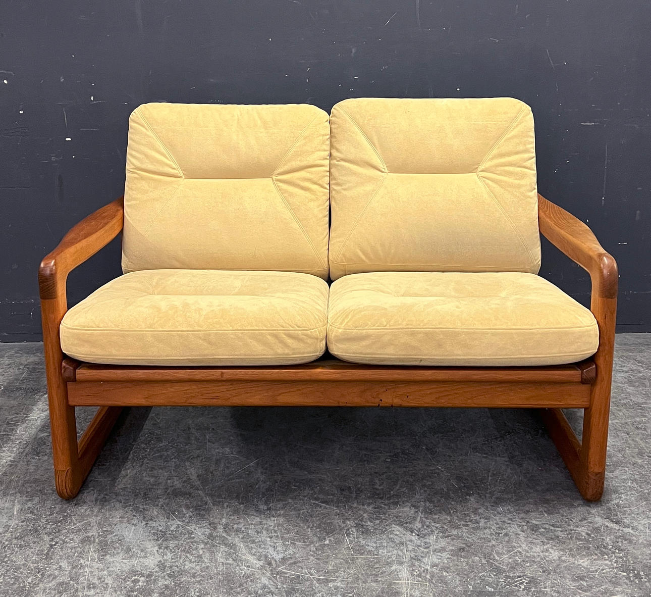 HOLSTEBRO SOFA.