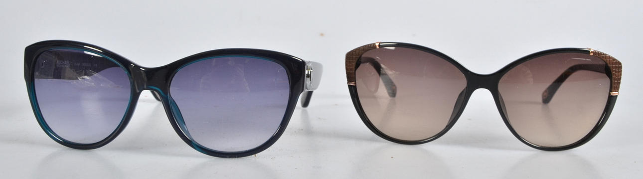 SOLGLASÖGON, 2-stycken, Michael Kors.